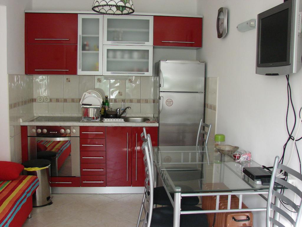 Bruna Apartment Rab Town Szoba fotó
